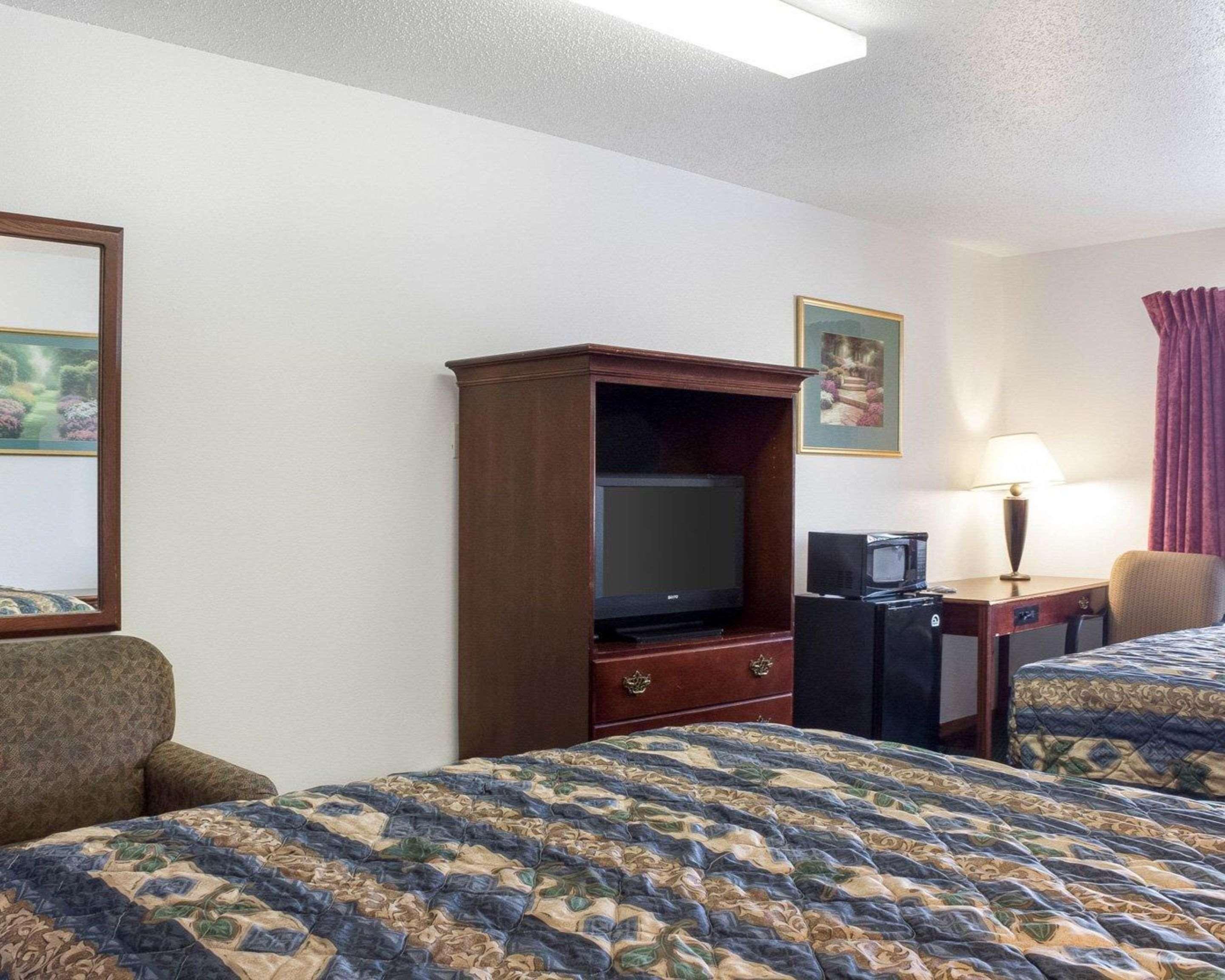 Rodeway Inn West Fargo Eksteriør bilde